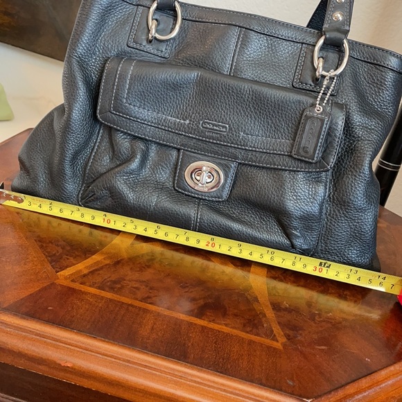 Coach F19044 Penelope HandBag Black Leather - Picture 2 of 11